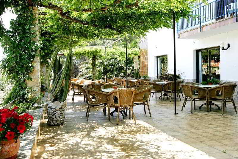 Boutique Hotel Oriola Cala San Vicente  Exterior photo